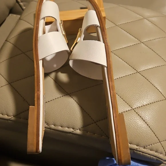 Steve Madden White Sandals with Gold Buckle - Picture 5 of 7